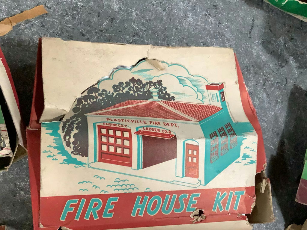 Louis Marx Train Set & More - image 17 of 23