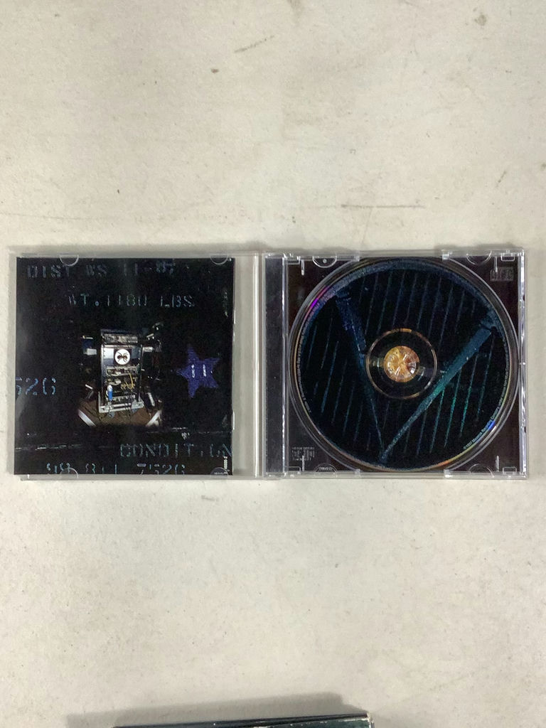 Miscellaneous Music CDs - image 5 of 9