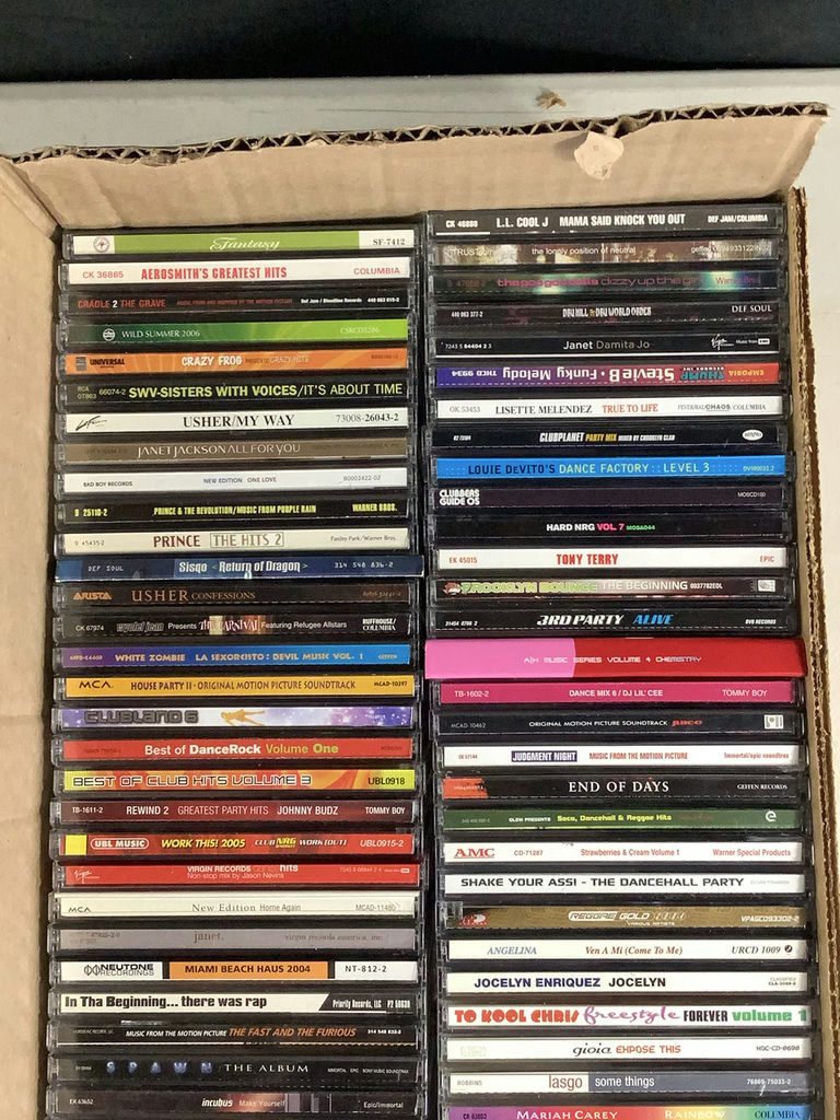 Miscellaneous Music CDs - image 2 of 9