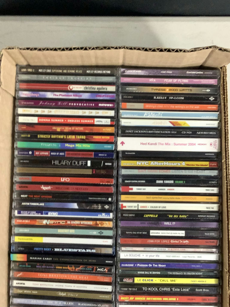 Miscellaneous Music CDs - image 2 of 9