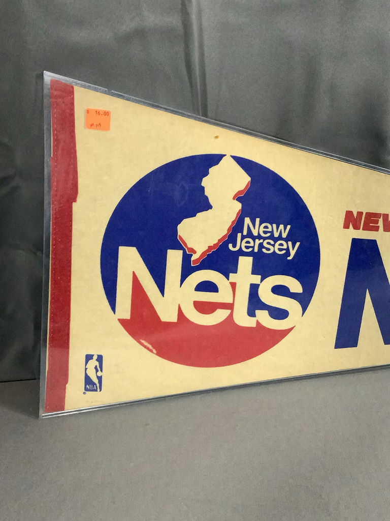 Vintage Basketball Pennants - Bullets / Knicks / Nets - image 9 of 11