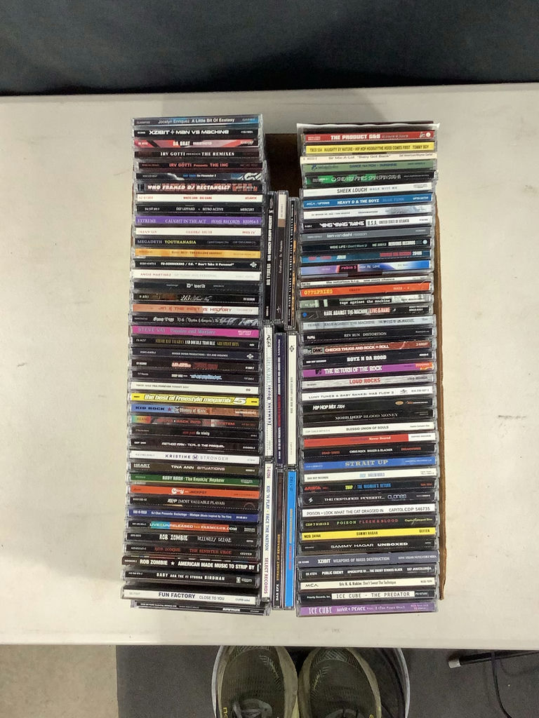 Miscellaneous Music CDs - image 1 of 5
