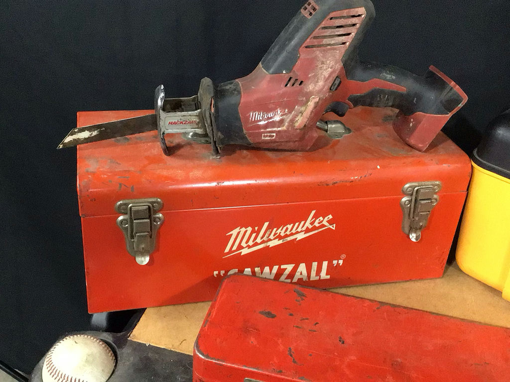 Craftsman Tool Chest & Toolboxes w/ Milwaukee Sawzall Tools - image 2 of 17