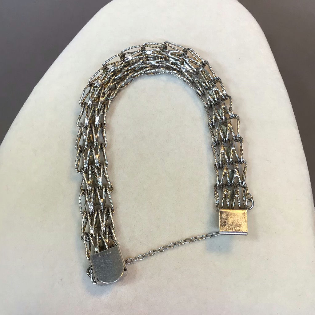 Tiffany & Co. and More Heart Jewelry (13+dwt) - image 6 of 9