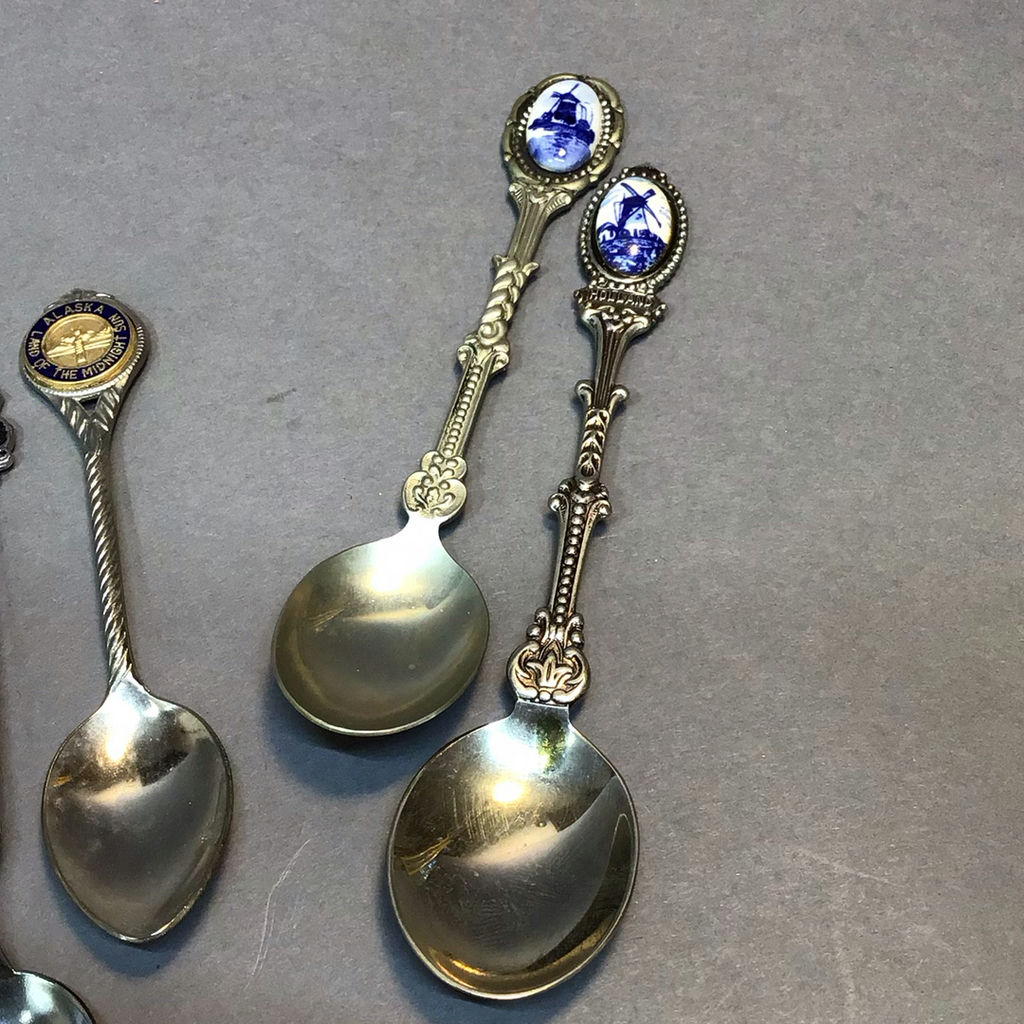 Sterling & Plate Souvenir Spoons (50+dwt) - image 11 of 19