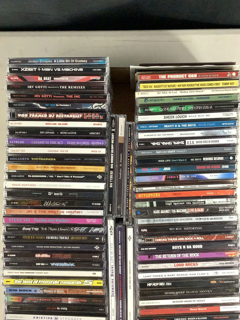 Miscellaneous Music CDs - image 2 of 5
