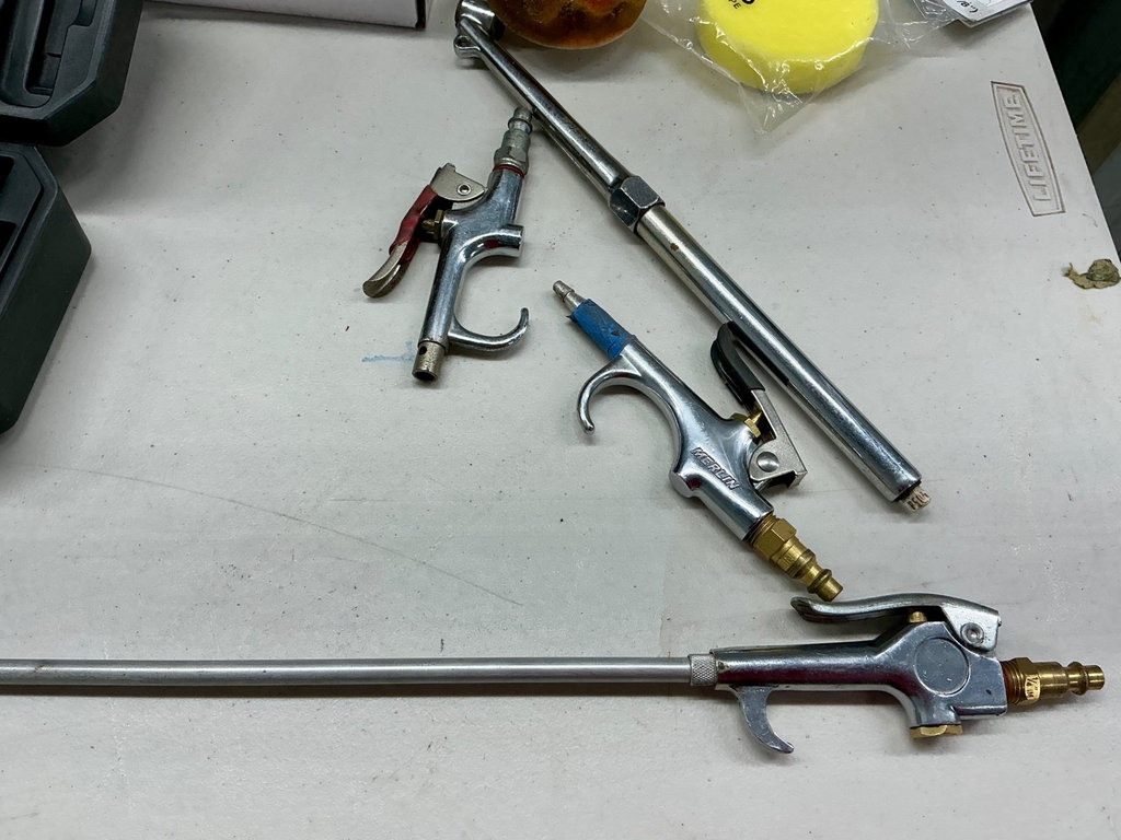Pneumatic power tools and accessories set - image 7 of 7