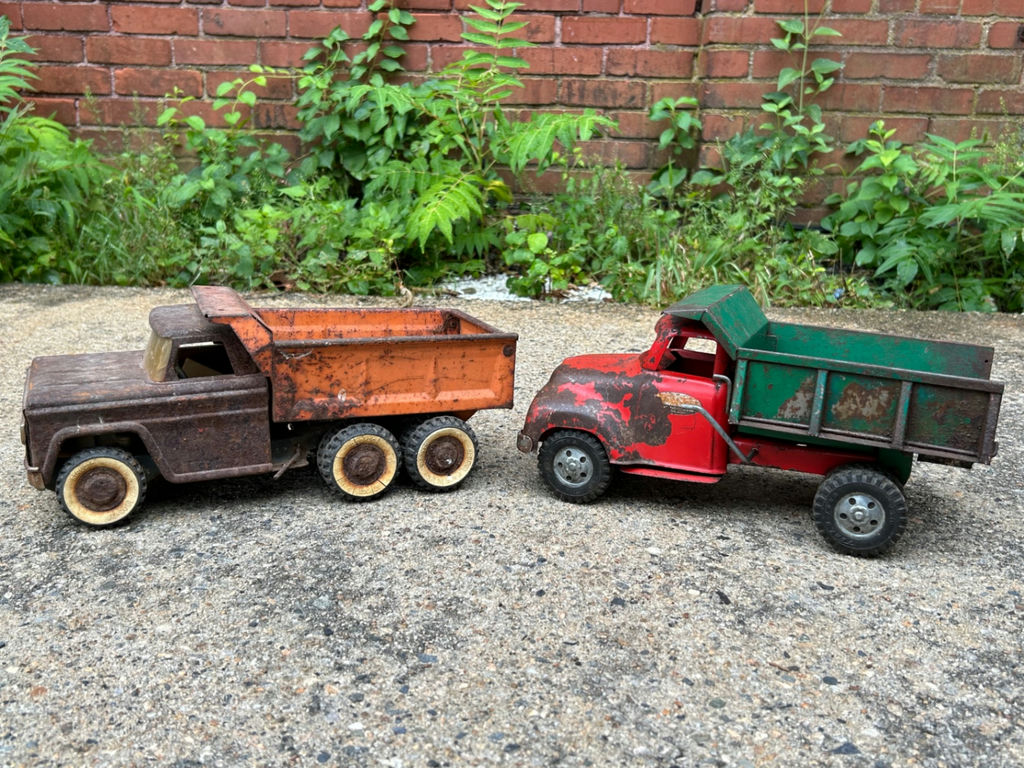 A Collection of Vintage Model Trucks - image 5 of 9