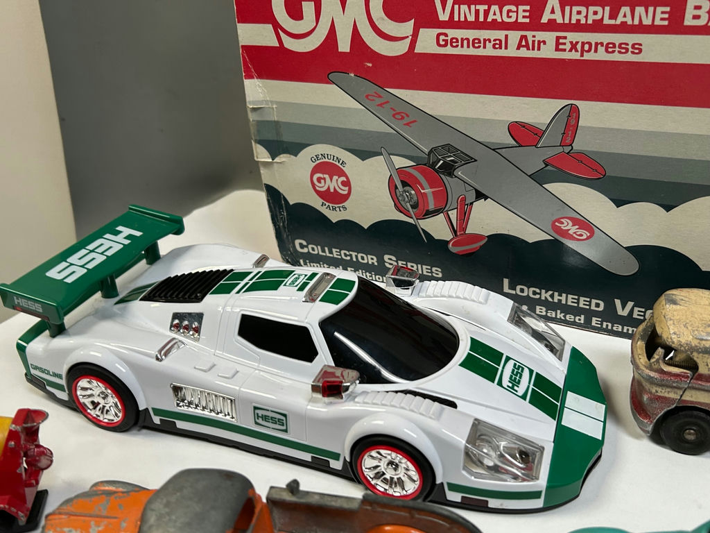 Collection Model Cars and Airplanes - image 9 of 16