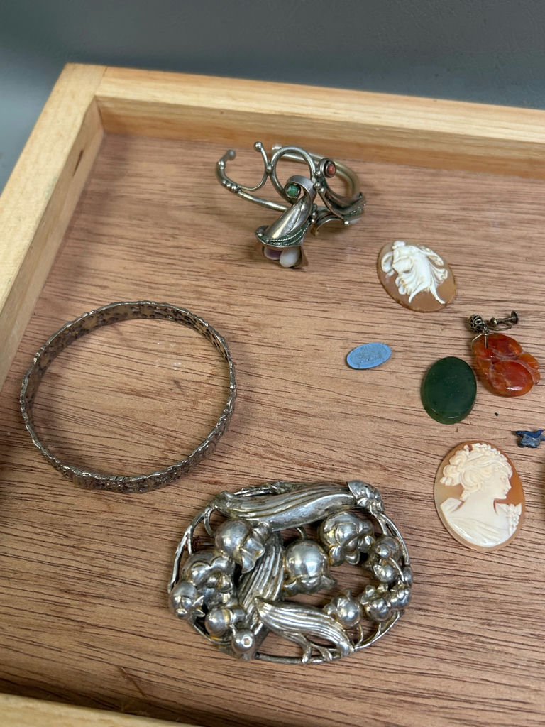 Misc Jewelry  - image 5 of 9