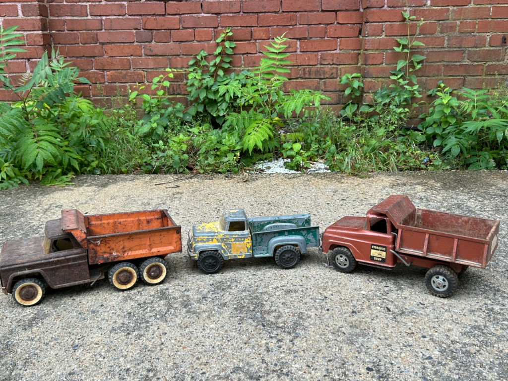 A Collection of Vintage Model Trucks - image 9 of 9