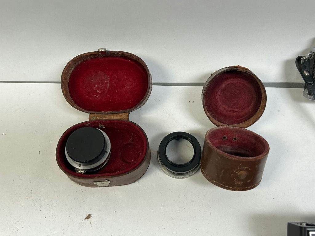 Vintage Cameras & Accessories   - image 5 of 10