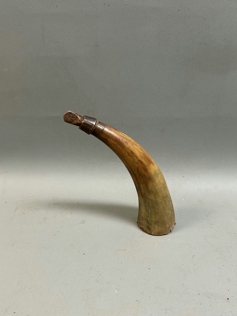 Antique Muzzle Loader Black Powder Horn - image 4 of 6