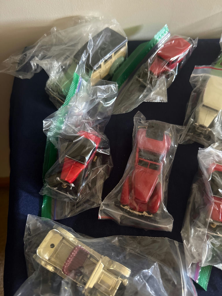Assorted die-cast toy cars in bags - image 4 of 4