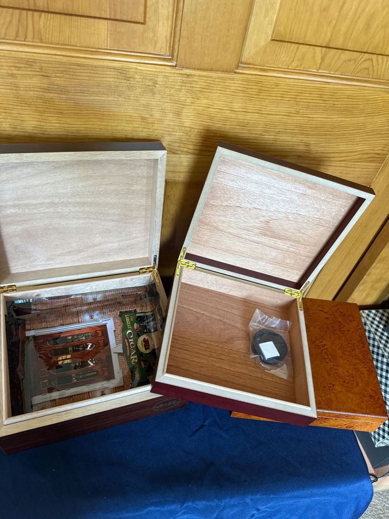 Set of wooden humidor boxes - image 1 of 2