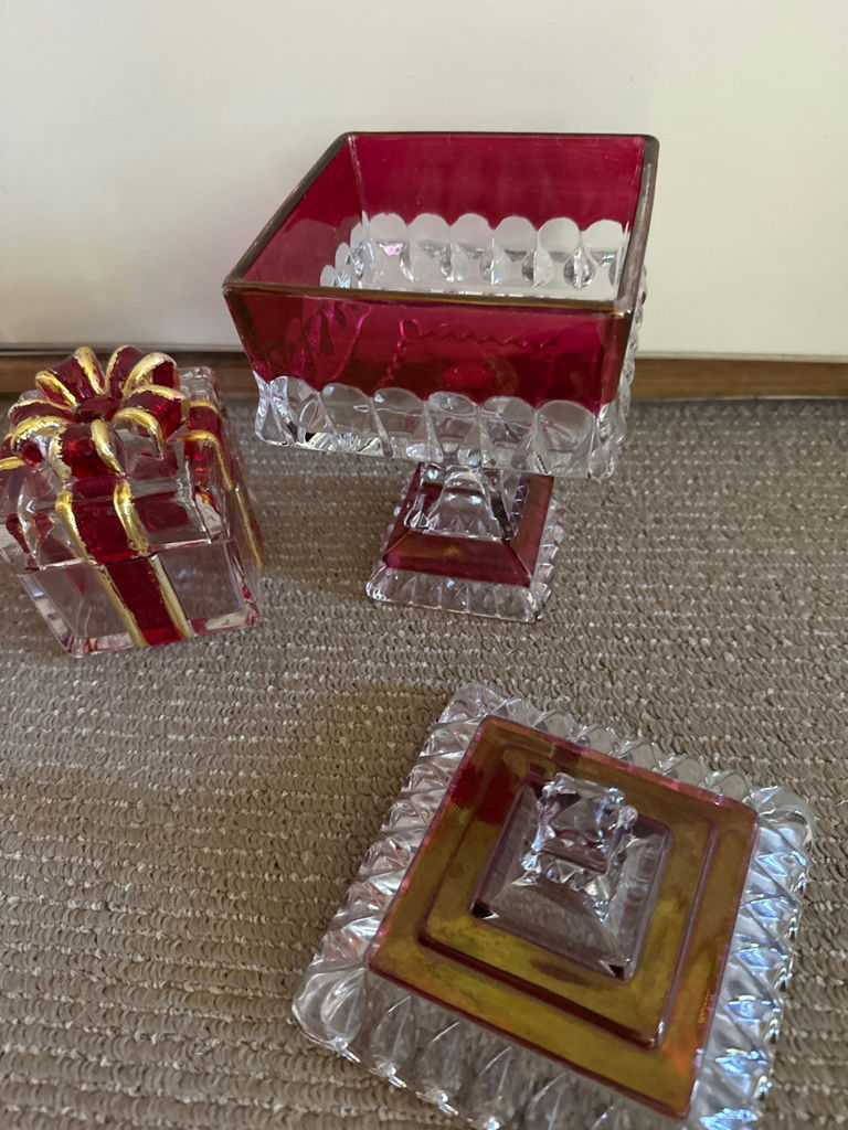 Red Crystal Gift Box and Westmoreland Covered Pedestal Dish Set - image 2 of 2