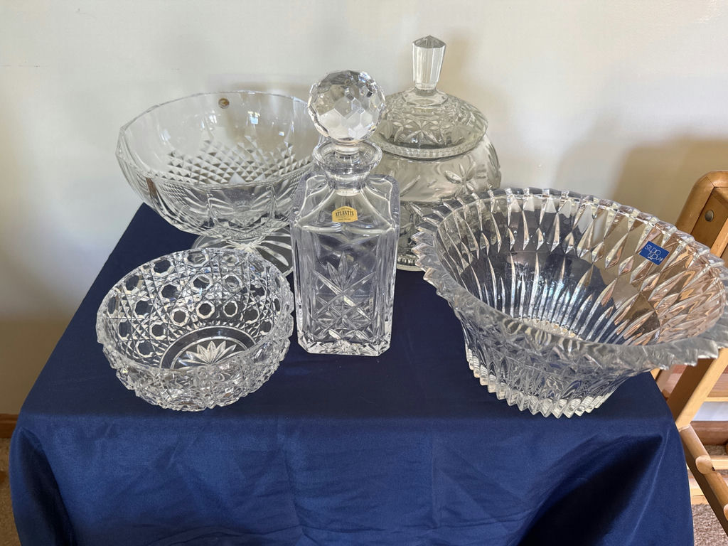 Crystal glassware collection: bowls, decanter, and jar - image 1 of 2