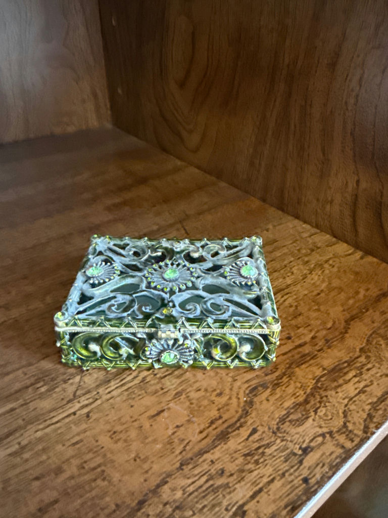 Ciel Ornate metal filigree trinket box - image 1 of 3