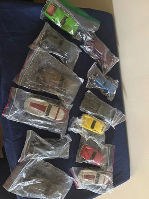 Assorted die-cast toy cars in plastic bags - Image 1 of 4