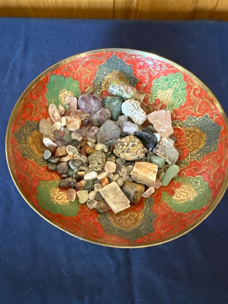 India Decorative bowl with assorted polished stones and crystals - image 2 of 3