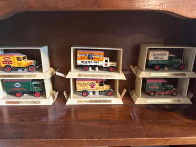 Six vintage beer-brand toy trucks - Image 1 of 4
