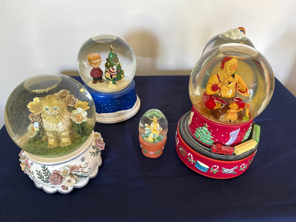 Assorted Christmas Snow Globes with Figurines - image 1 of 4