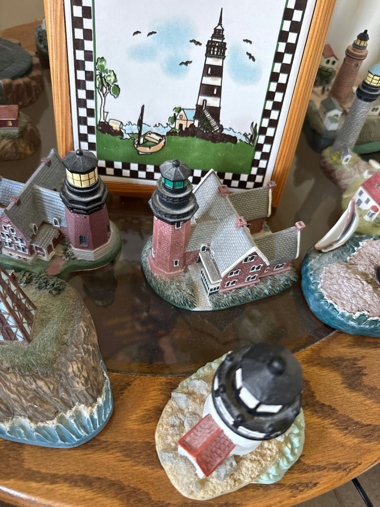 Lighthouse-themed miniature collection with framed print - image 3 of 6