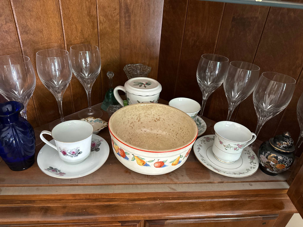 Glassware and ceramic dishware collection - image 1 of 6