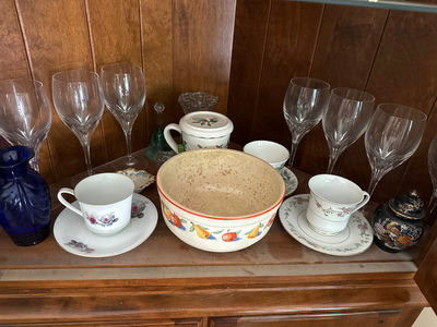 Glassware and ceramic dishware collection - Image 1 of 6