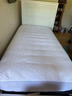 Twin size White wooden bed with mattress and gray tufted topper - Image 1 of 6