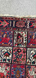 Vintage Persian Bakhtiari Rug - thumbnail 7 of 11