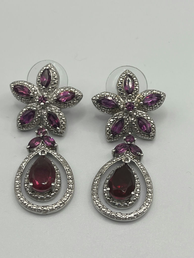Vintage Necklace And Earrings - image 9 of 19