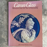 Books On Glass Collecting - thumbnail 10 of 20