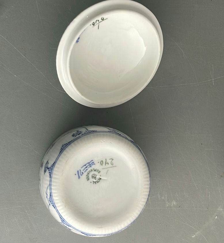 Royal Copenhagen Blue Fluted Half Lace Dinnerware - image 28 of 28