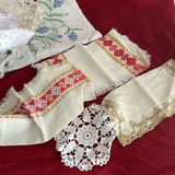 Various Vintage Linens - thumbnail 12 of 16