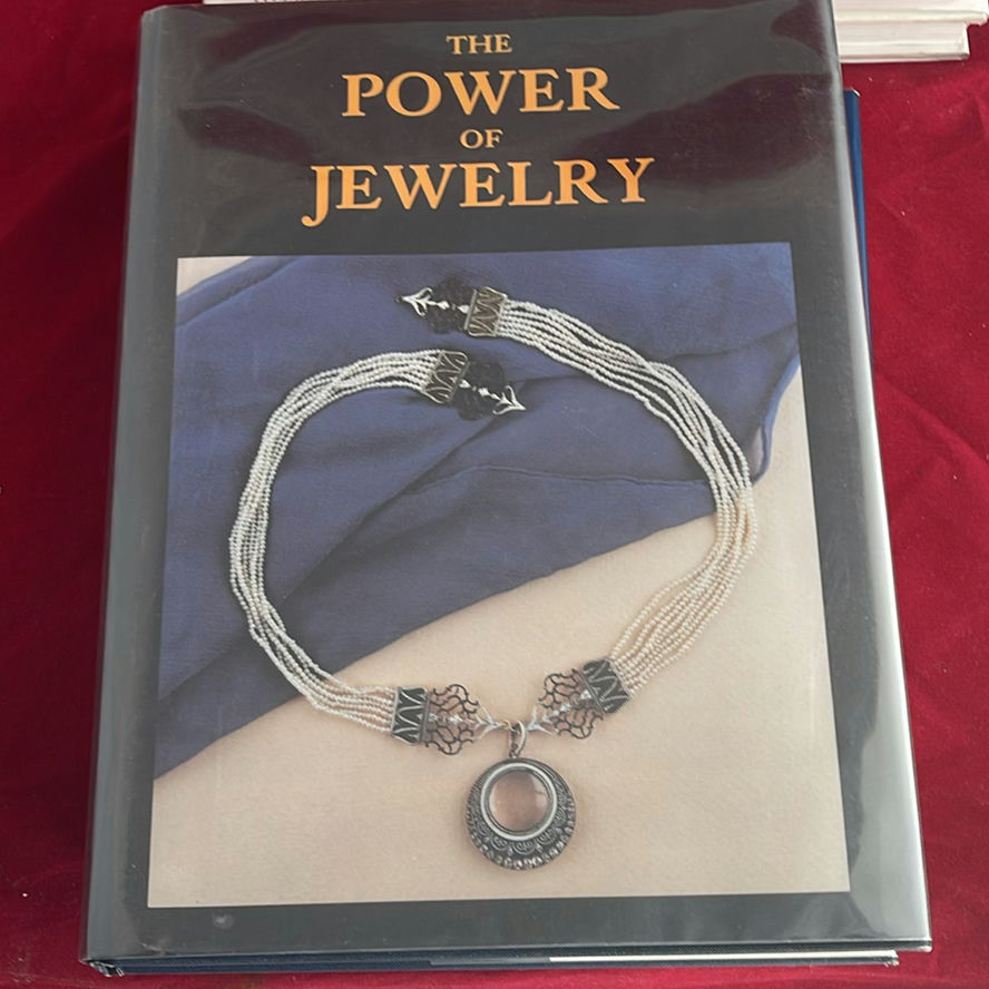 Books On Pearls And Jewelry - image 4 of 11