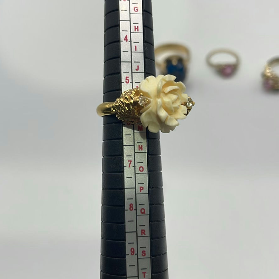 4 Vintage rings - image 3 of 13