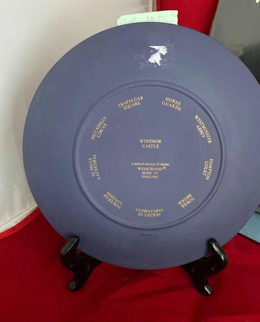 Wedgwood Jasperware With Reference Books - image 19 of 22
