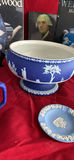 Wedgwood Jasperware With Reference Books - thumbnail 12 of 22