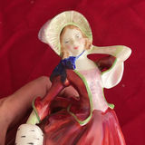 Royal Doulton Figurines HN 1911, HN 1934, HN 1992 - thumbnail 9 of 13