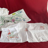 Various Vintage Linens - thumbnail 13 of 16