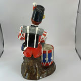 Royal Doulton Drummer Boy HN 2679 - thumbnail 6 of 10