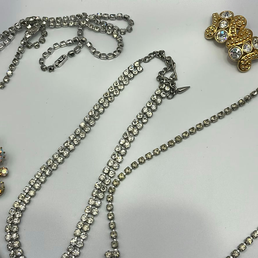 Various Vintage Jewelry - image 9 of 15
