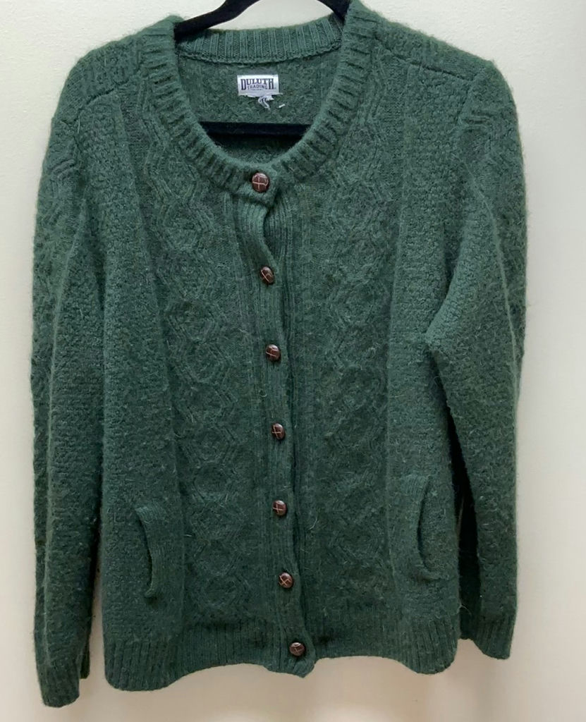 6 Cozy Sweaters - image 13 of 18