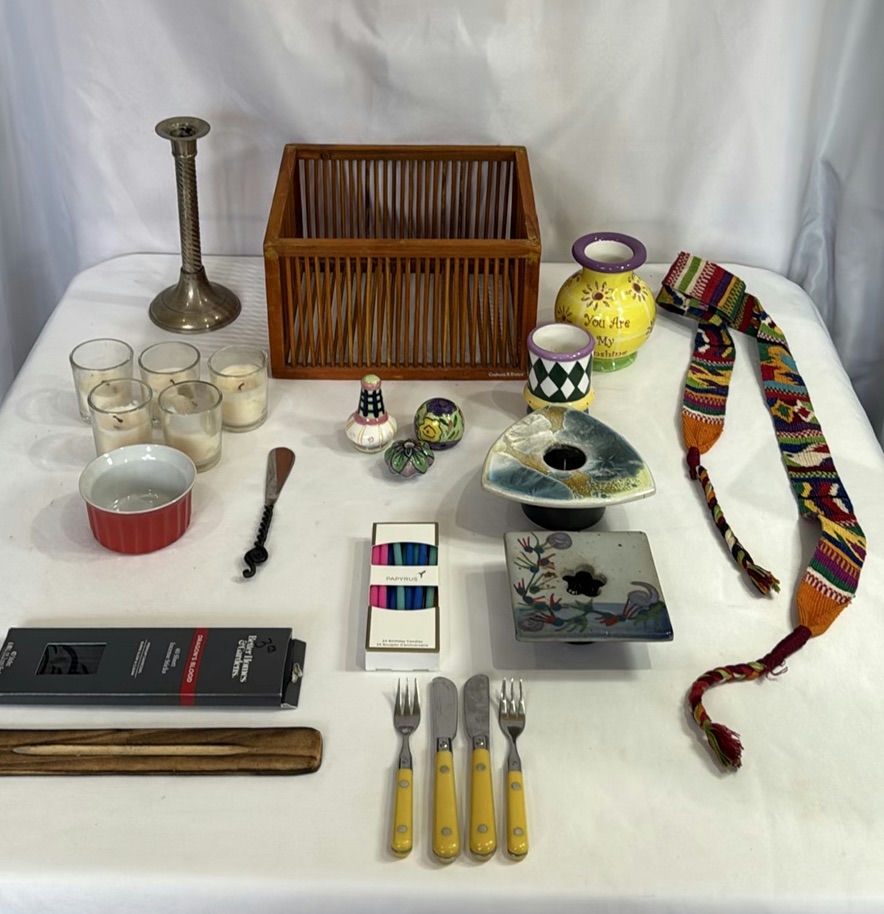 Assorted kitchenware, ceramics, and decorative accessories - image 1 of 4