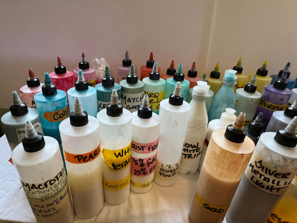 Assorted liquid paints and colorants in squeeze bottles - image 3 of 11