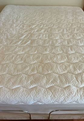 Sleep Science Queen Sized Adjustable Platform Bed - Image 1 of 6