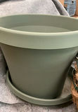 Assorted garden pots, baskets, and planters - thumbnail 3 of 7