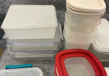Assorted Rubbermaid and Snapware plastic storage containers lids - thumbnail 6 of 7