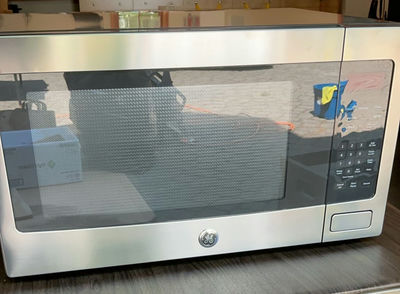 GE Microwave - Image 1 of 4